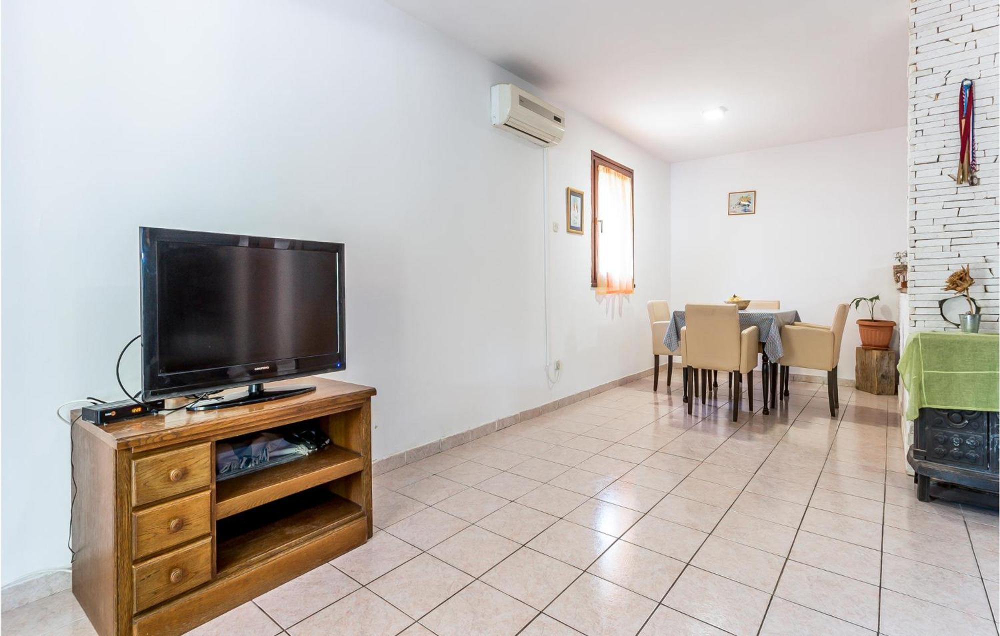 Nice Home In Jezera With Wifi Esterno foto